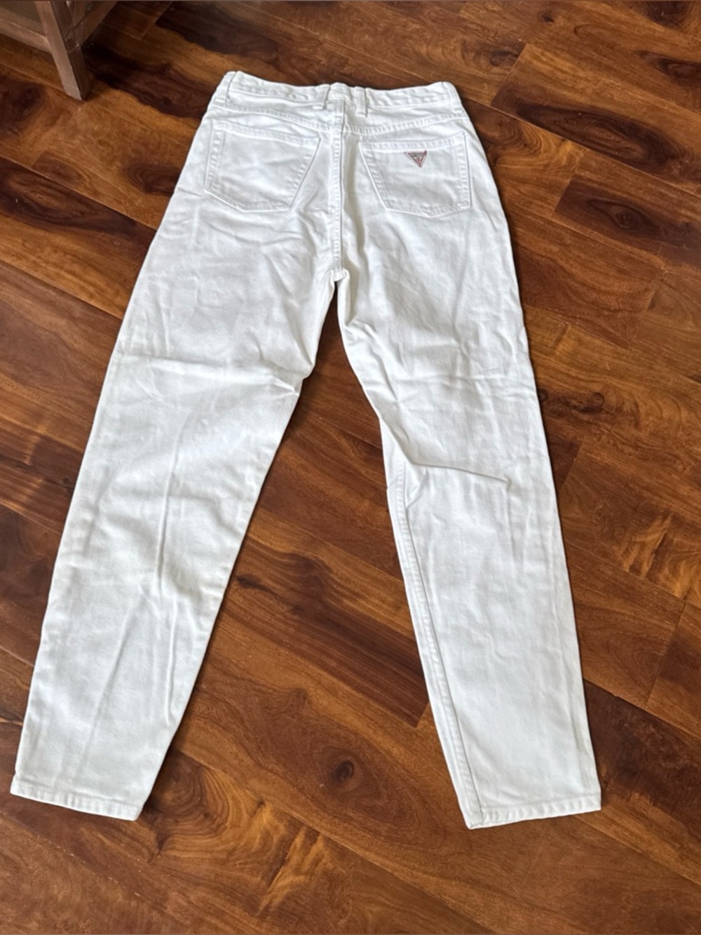Vintage 80’s / 90’s Guess white zippered leg jeans size 30 women’s made in USA